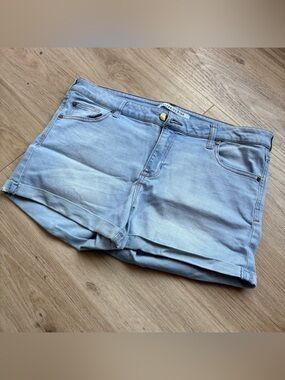 Celebrity Pink Juniors Shorts Size: 13